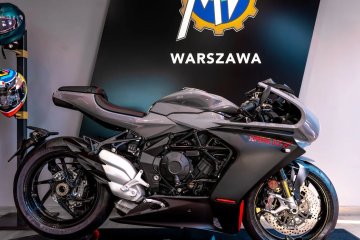 MV Agusta Superveloce 800