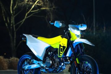 701 supermoto Dostępna od ręki dealer Warszawa